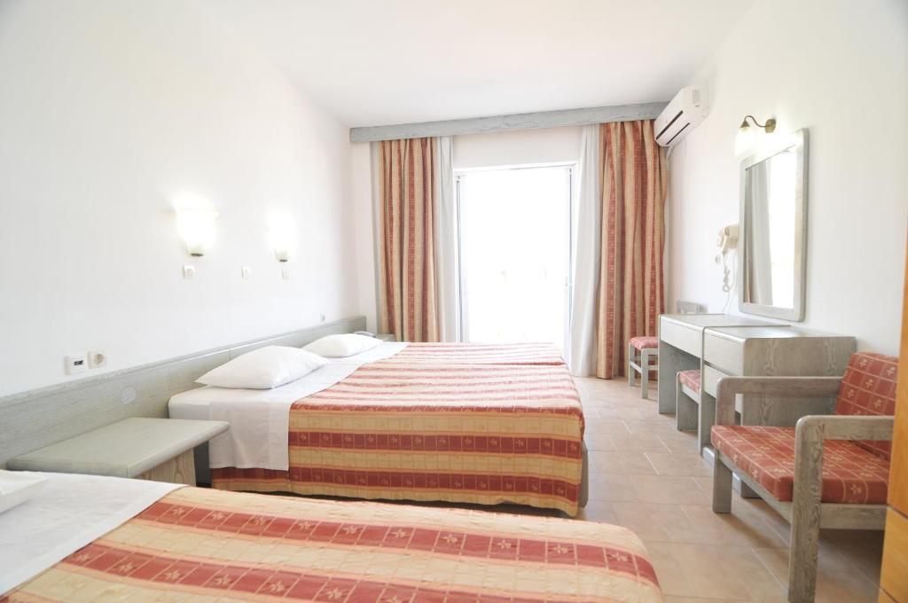 Fourtounis Hotel Kéfalos エクステリア 写真